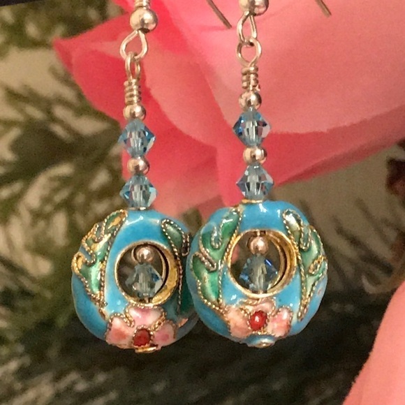 🔥ON SALE🔥3/$30🔥 💖 LA Design💖Handmade Earrings - Picture 1 of 5